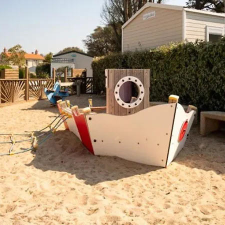 Mobil Spacieux 6 Pers, Terrasse - Api-1-52-507 Saint-Michel-Chef-Chef