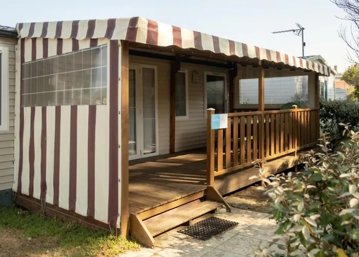 Parque de Campismo Mobil Spacieux 6 Pers, Terrasse - Api-1-52-507 Saint-Michel-Chef-Chef