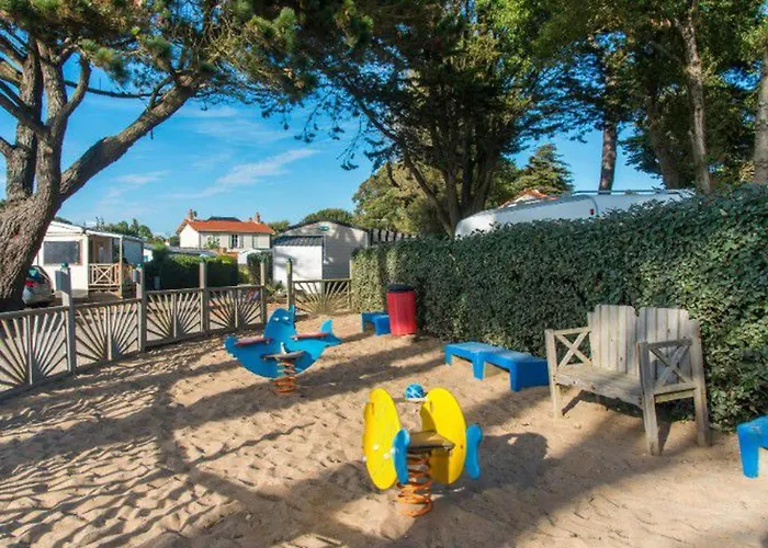 Kemp Mobil Spacieux 6 Pers, Terrasse - Api-1-52-507 Saint-Michel-Chef-Chef