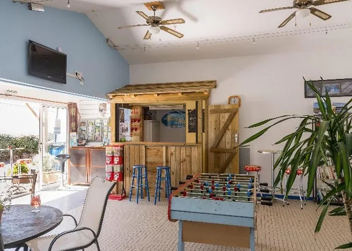 Mobil Spacieux 6 Pers, Terrasse - Api-1-52-507 * Saint-Michel-Chef-Chef